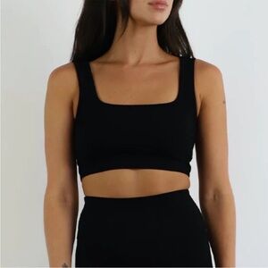 BRIAVIA Ribbed Square Neck Cropped Tank in Black XS